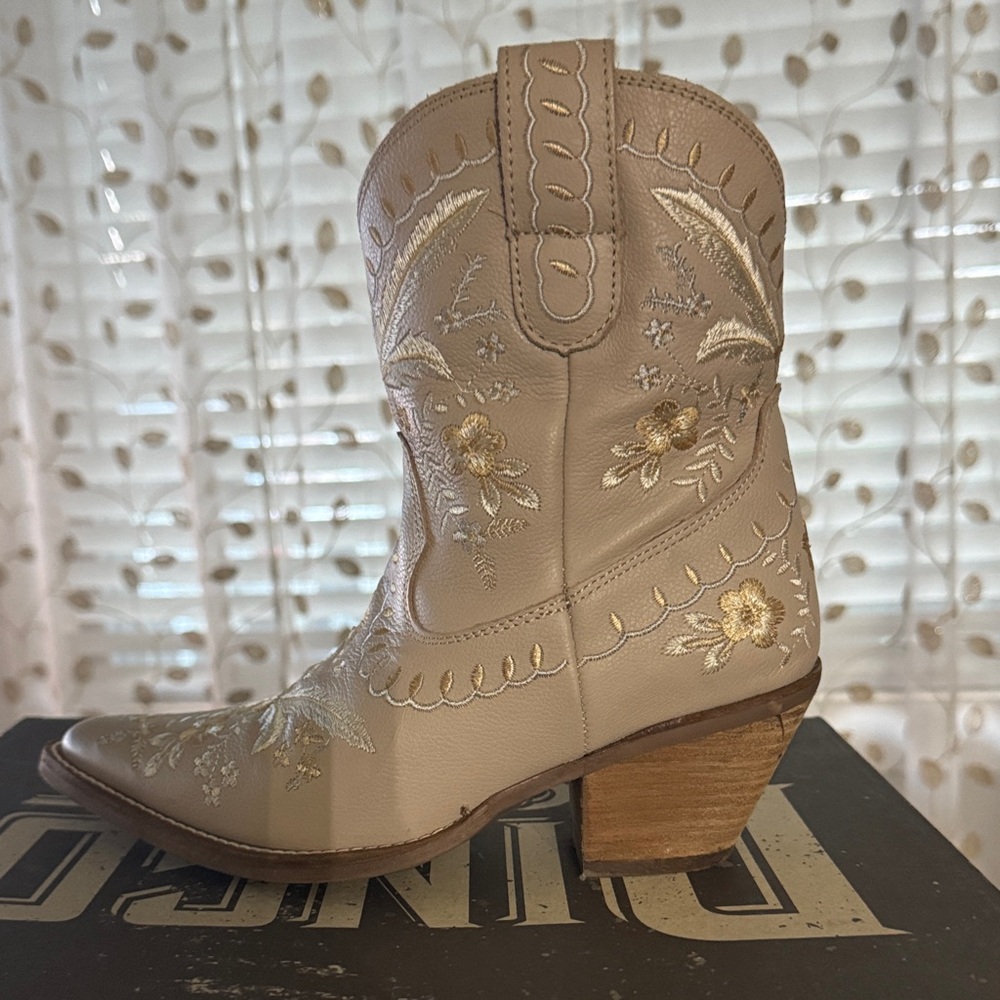 Buckle Embroidered Ankle Booties - Cream and Gold